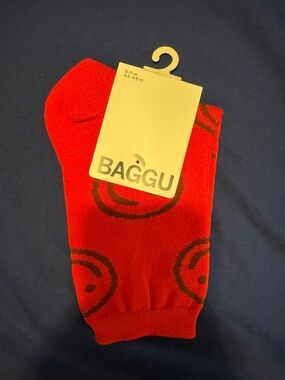 BAGGU Red Smile Crew Socks